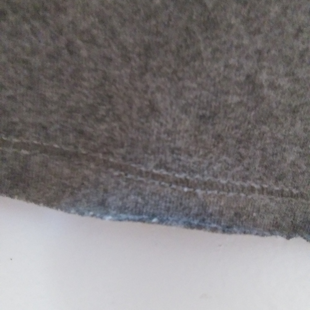 Dantelle ruffled shirt gray size small raw edges - Picture 2 of 8